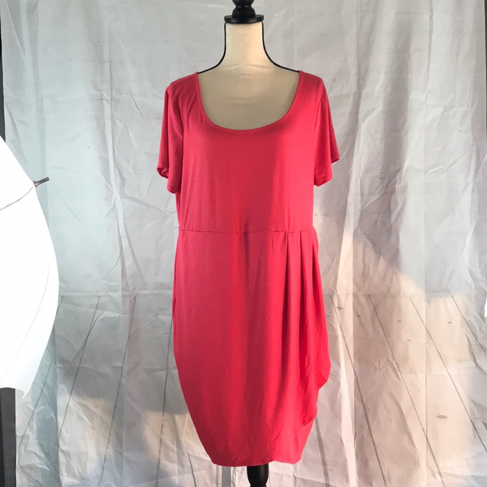 NWOT Torrid Tulip Dress Size 2 salmon color